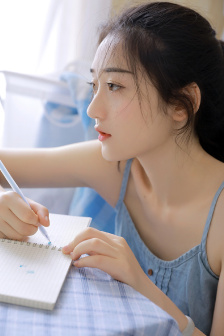 泷泽萝拉混血